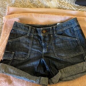 Tommy Hilfiger denim cargo shorts Size 6
